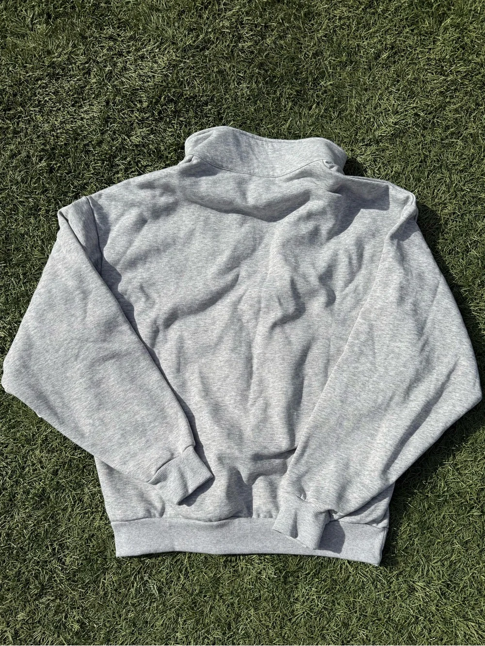 ✨ Alo Yoga Accolade 1/4 Zip Pullover in Heather Grey